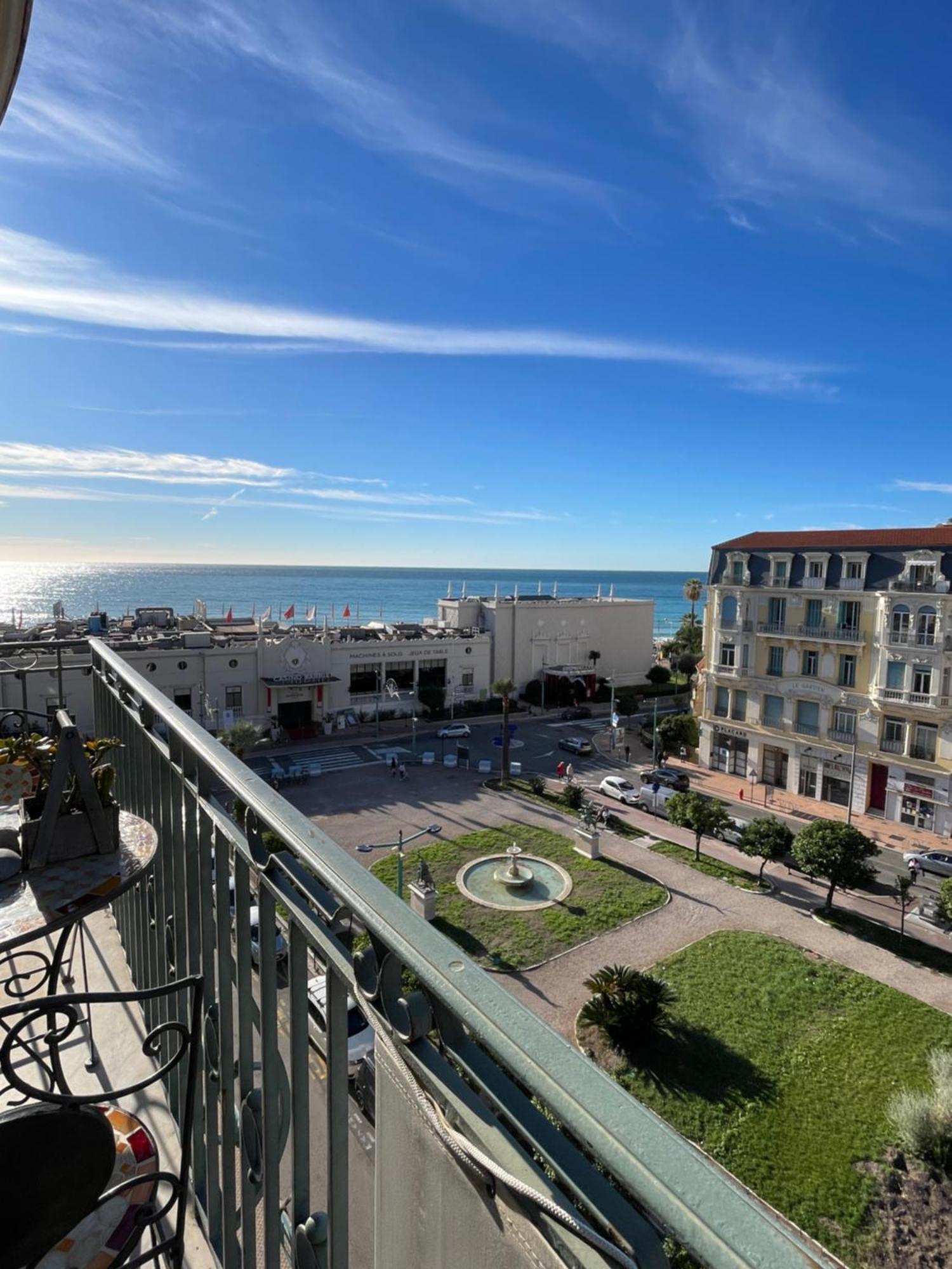 Centre Vue Imprenable Sur Et Jardin Bioves Apartment Menton