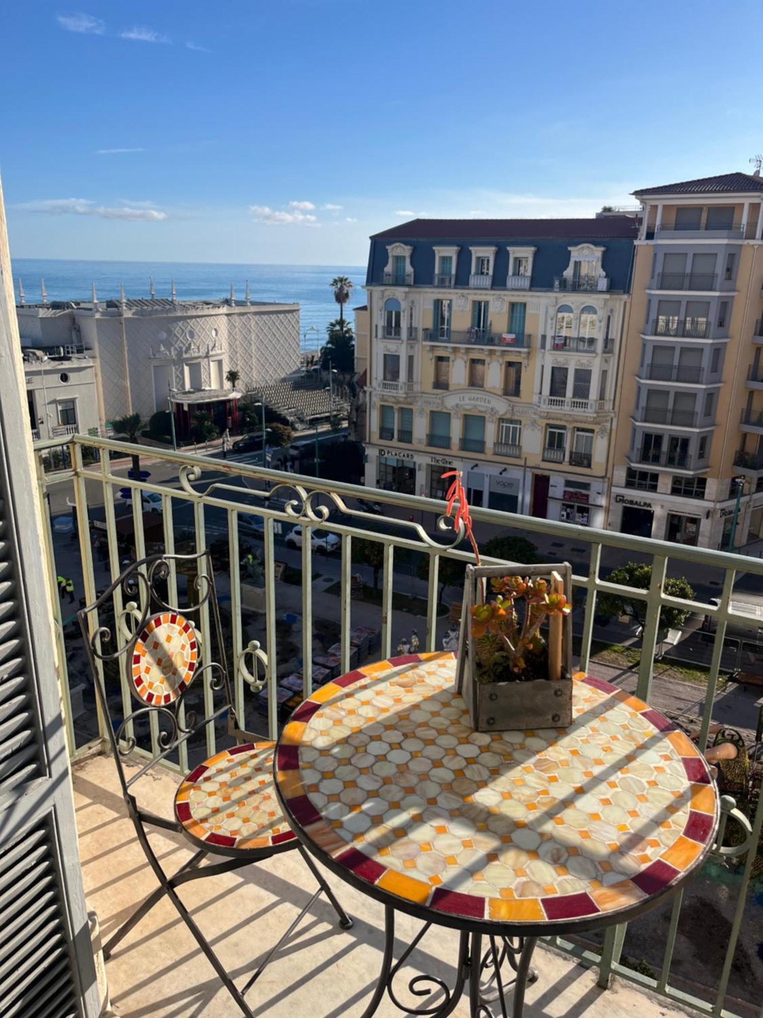Apartment Centre Vue Imprenable Sur Et Jardin Bioves *
