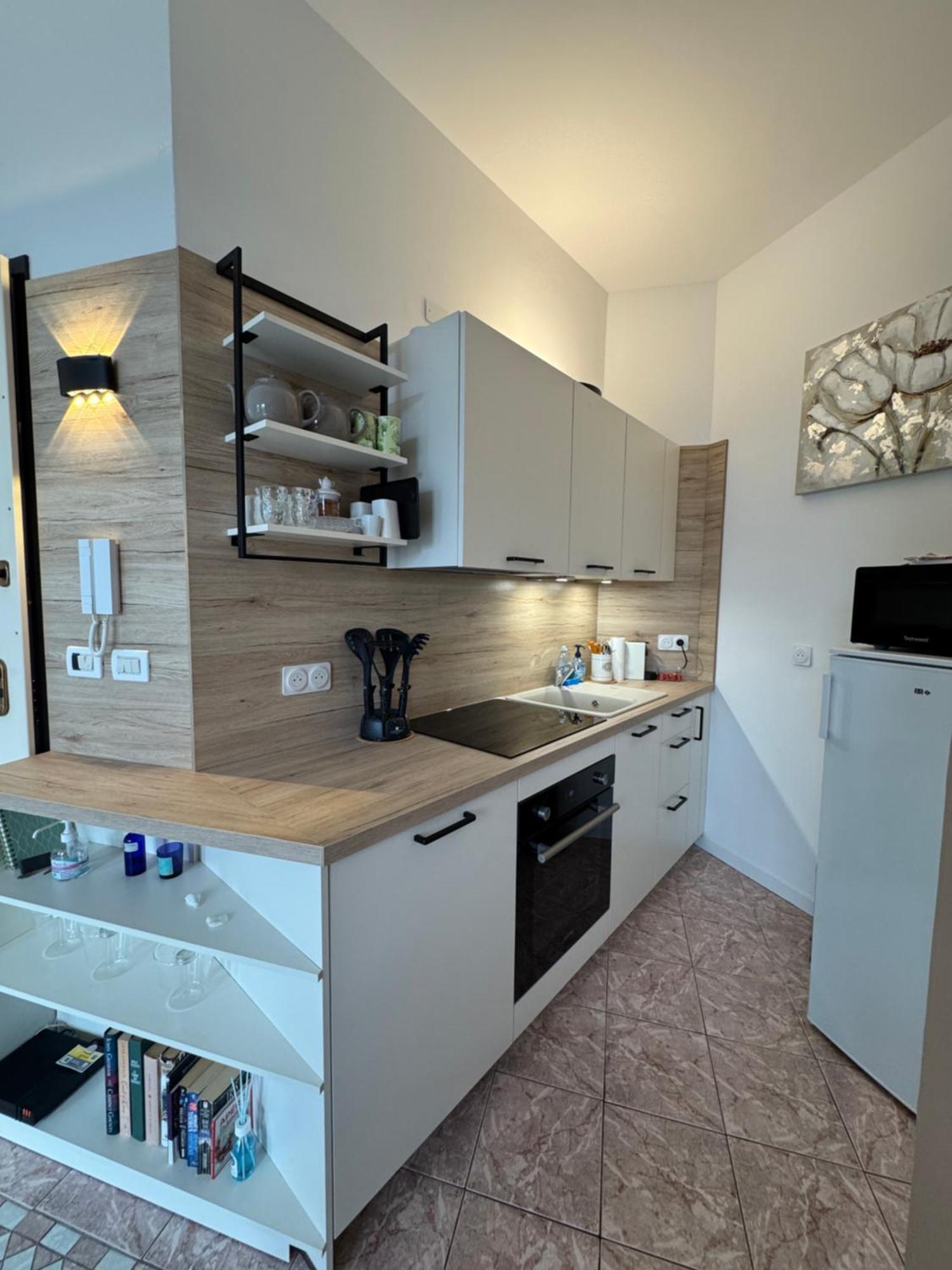 Centre Vue Imprenable Sur Et Jardin Bioves Apartment Menton